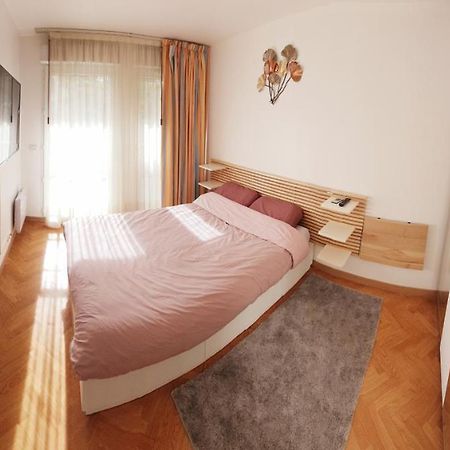 Cozy Room In Paris Ladefense Курбьовоа Екстериор снимка